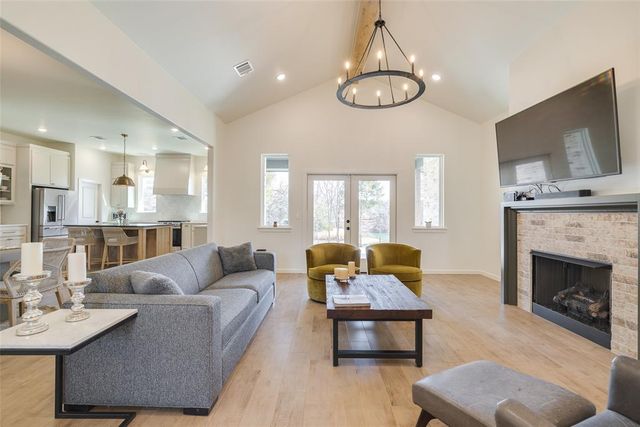 8110 Goldfinch Drive, Guthrie, OK 73044