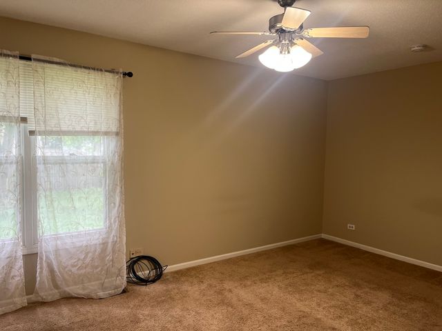 821 BRENTWOOD Drive, Cary, IL 60013