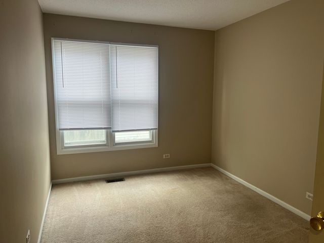 821 BRENTWOOD Drive, Cary, IL 60013