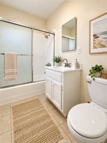 10203 England Avenue, Inglewood, CA 90303
