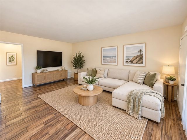 10203 England Avenue, Inglewood, CA 90303