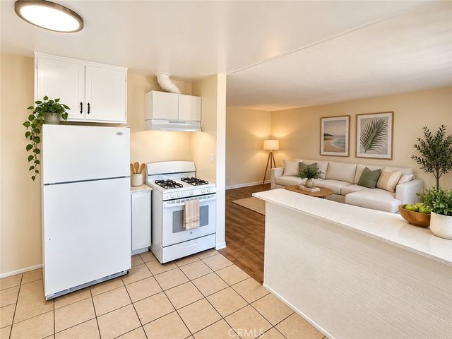 10203 England Avenue, Inglewood, CA 90303