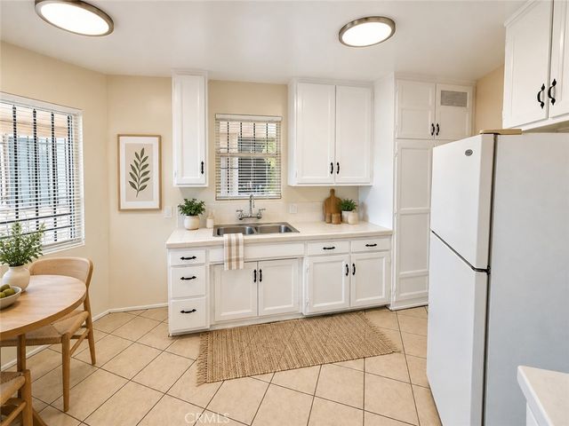 10203 England Avenue, Inglewood, CA 90303