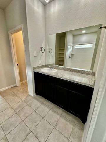 16525 Portage Street, Justin, TX 76247