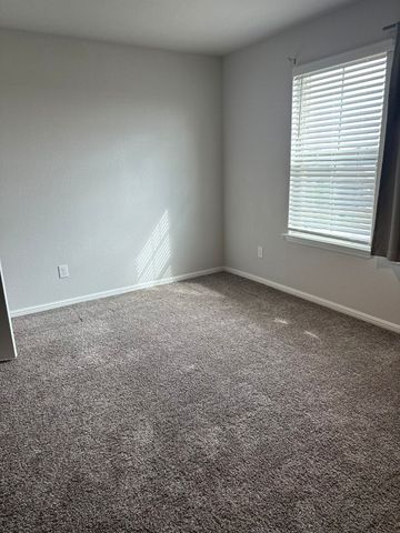 16525 Portage Street, Justin, TX 76247