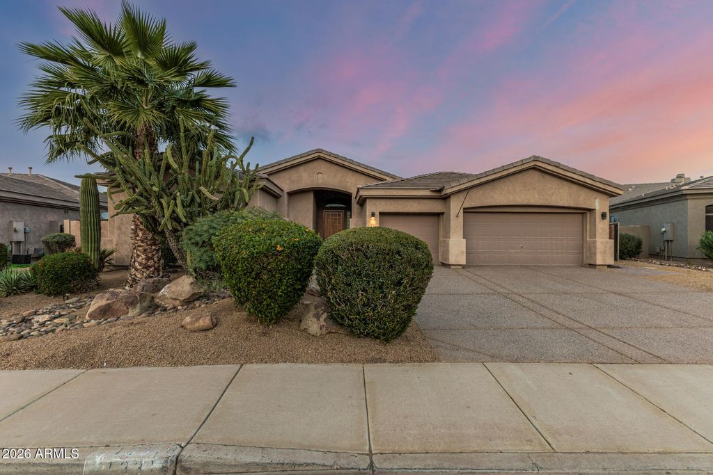 13318 W CORONADO Road, Goodyear, AZ 85395