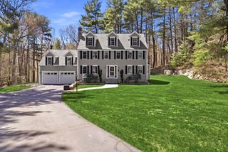 149 Arnold St, Wrentham, MA 02093
