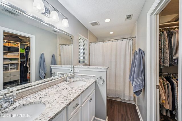 2184 AZTEC Drive W, Jacksonville, FL 32246