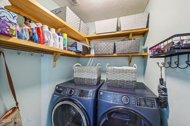 2184 AZTEC Drive W, Jacksonville, FL 32246