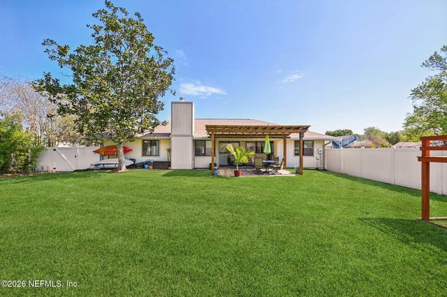 2184 AZTEC Drive W, Jacksonville, FL 32246