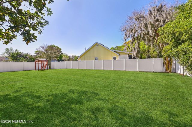 2184 AZTEC Drive W, Jacksonville, FL 32246