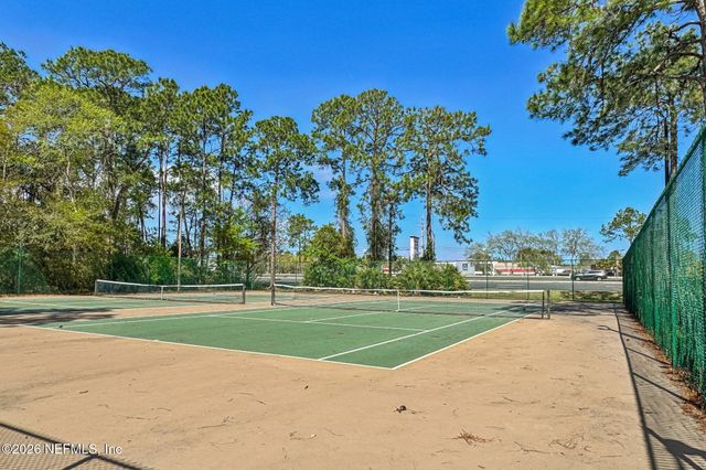 2184 AZTEC Drive W, Jacksonville, FL 32246