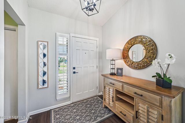 2184 AZTEC Drive W, Jacksonville, FL 32246