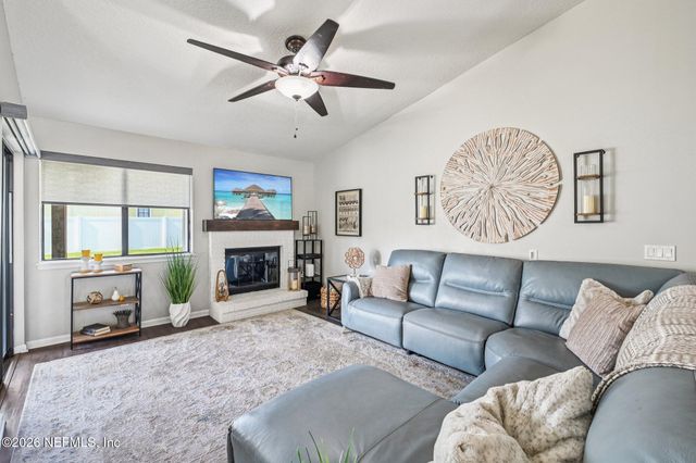 2184 AZTEC Drive W, Jacksonville, FL 32246