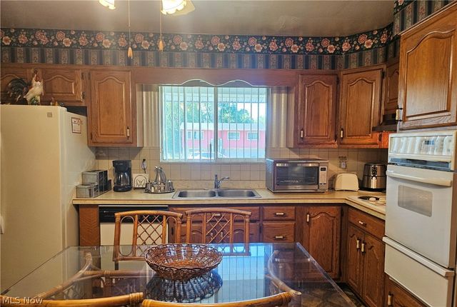 2980 Bauker Lane, Youngstown, OH 44505