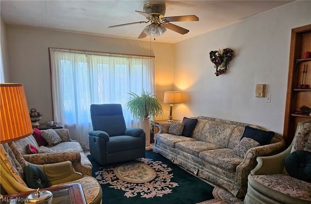 2980 Bauker Lane, Youngstown, OH 44505