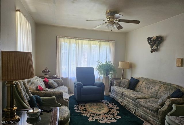 2980 Bauker Lane, Youngstown, OH 44505