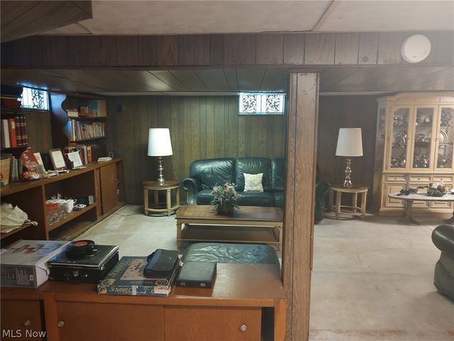2980 Bauker Lane, Youngstown, OH 44505