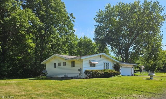 2980 Bauker Lane, Youngstown, OH 44505