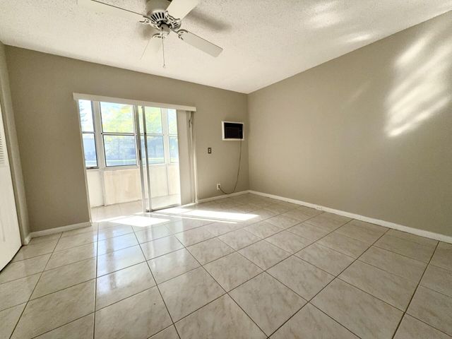 166 Sussex I, West Palm Beach, FL 33417