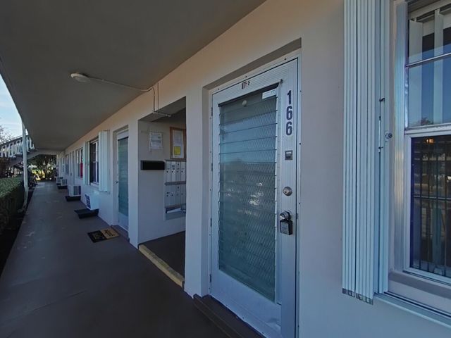 166 Sussex I, West Palm Beach, FL 33417