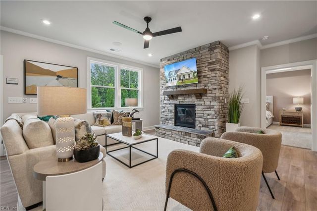 1310 Wharf Hill DR, Smithfield, VA 23430