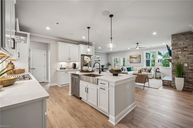 1310 Wharf Hill DR, Smithfield, VA 23430