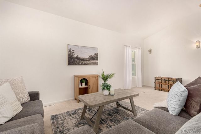 5275 W 9th Street Drive, Greeley, CO 80634