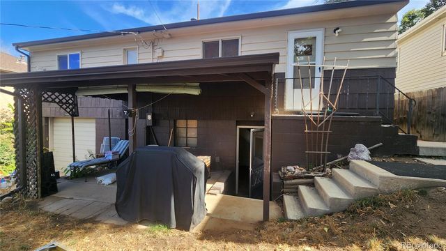 5135 Meade Street, Denver, CO 80221