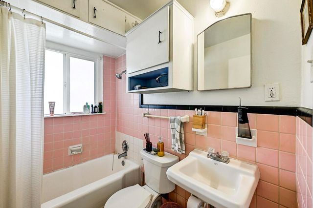 4530 Avenue D A, Austin, TX 78751