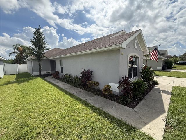 14214 EDINBURGH MOOR DRIVE, Wimauma, FL 33598