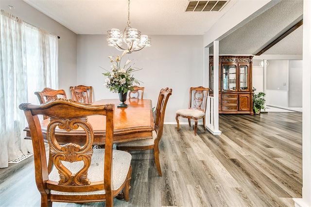 100 Three Oaks Drive, Midwest City, OK 73130