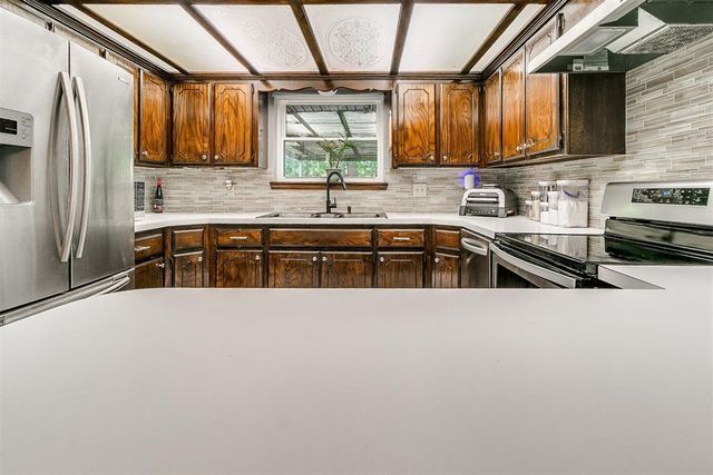 100 Three Oaks Drive, Midwest City, OK 73130