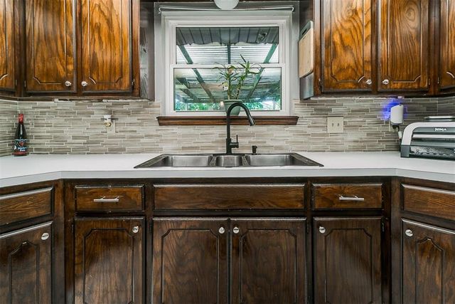 100 Three Oaks Drive, Midwest City, OK 73130