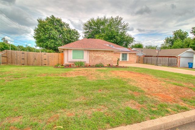 100 Three Oaks Drive, Midwest City, OK 73130
