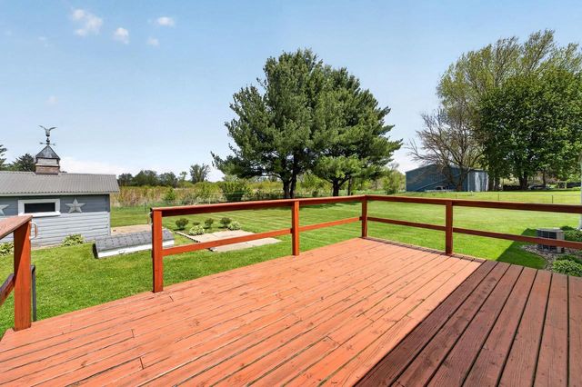 7110 Frenchtown Road, Belleville, WI 53508