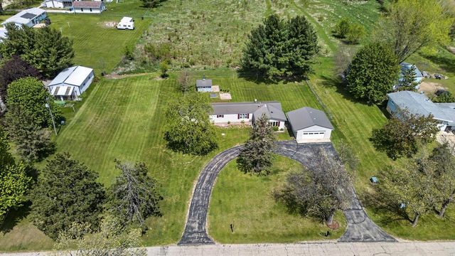 7110 Frenchtown Road, Belleville, WI 53508