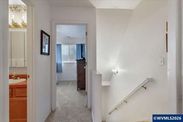 468 Harris Ln, Oregon City, OR 97045