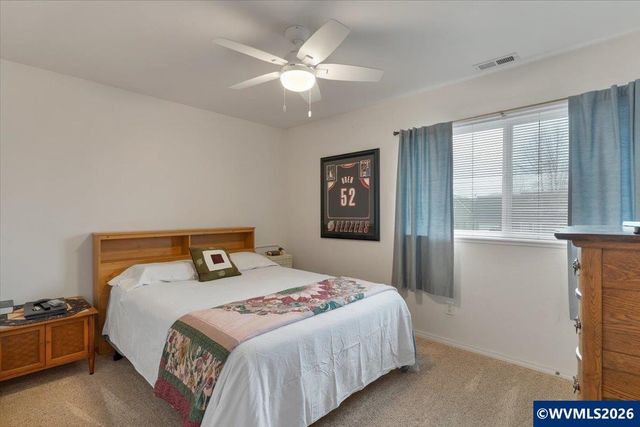 468 Harris Ln, Oregon City, OR 97045