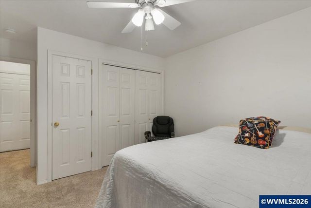 468 Harris Ln, Oregon City, OR 97045