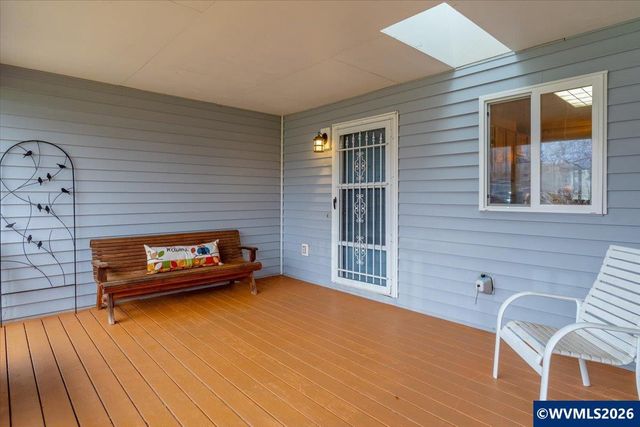 468 Harris Ln, Oregon City, OR 97045