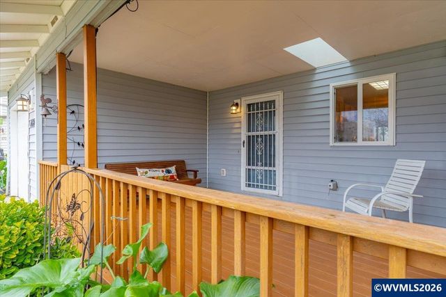 468 Harris Ln, Oregon City, OR 97045