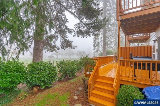 468 Harris Ln, Oregon City, OR 97045