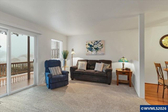 468 Harris Ln, Oregon City, OR 97045