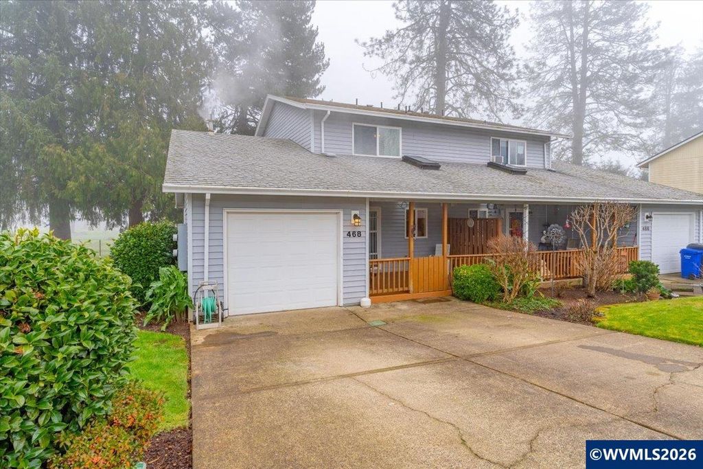 468 Harris Ln, Oregon City, OR 97045