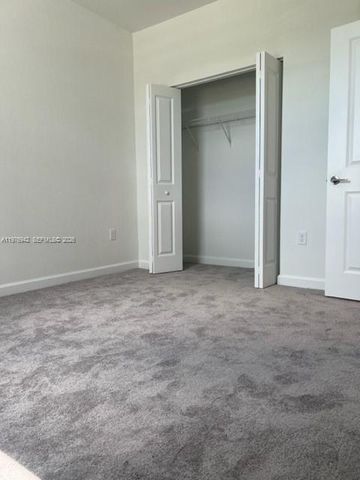 2608 SE 11th St 2608, Homestead, FL 33035