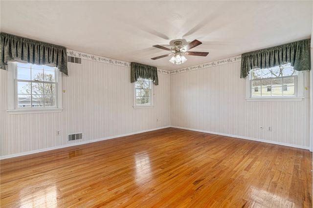1001 Centergate Drive, Bethel Park, PA 15102