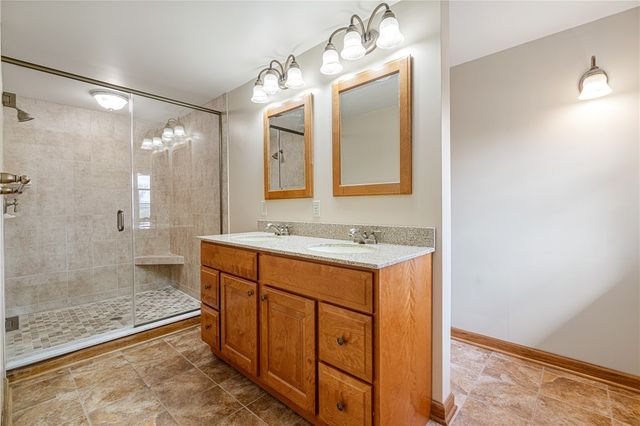 1001 Centergate Drive, Bethel Park, PA 15102