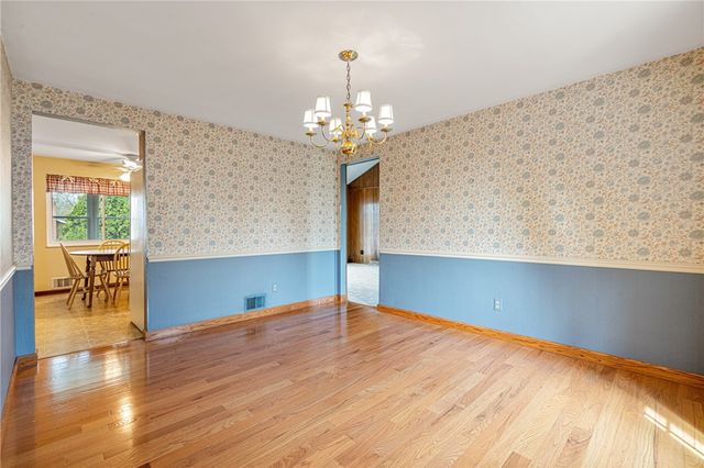 1001 Centergate Drive, Bethel Park, PA 15102