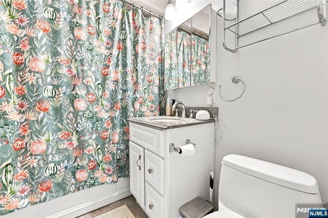 283 Elmwood Avenue A, Maplewood, NJ 07040